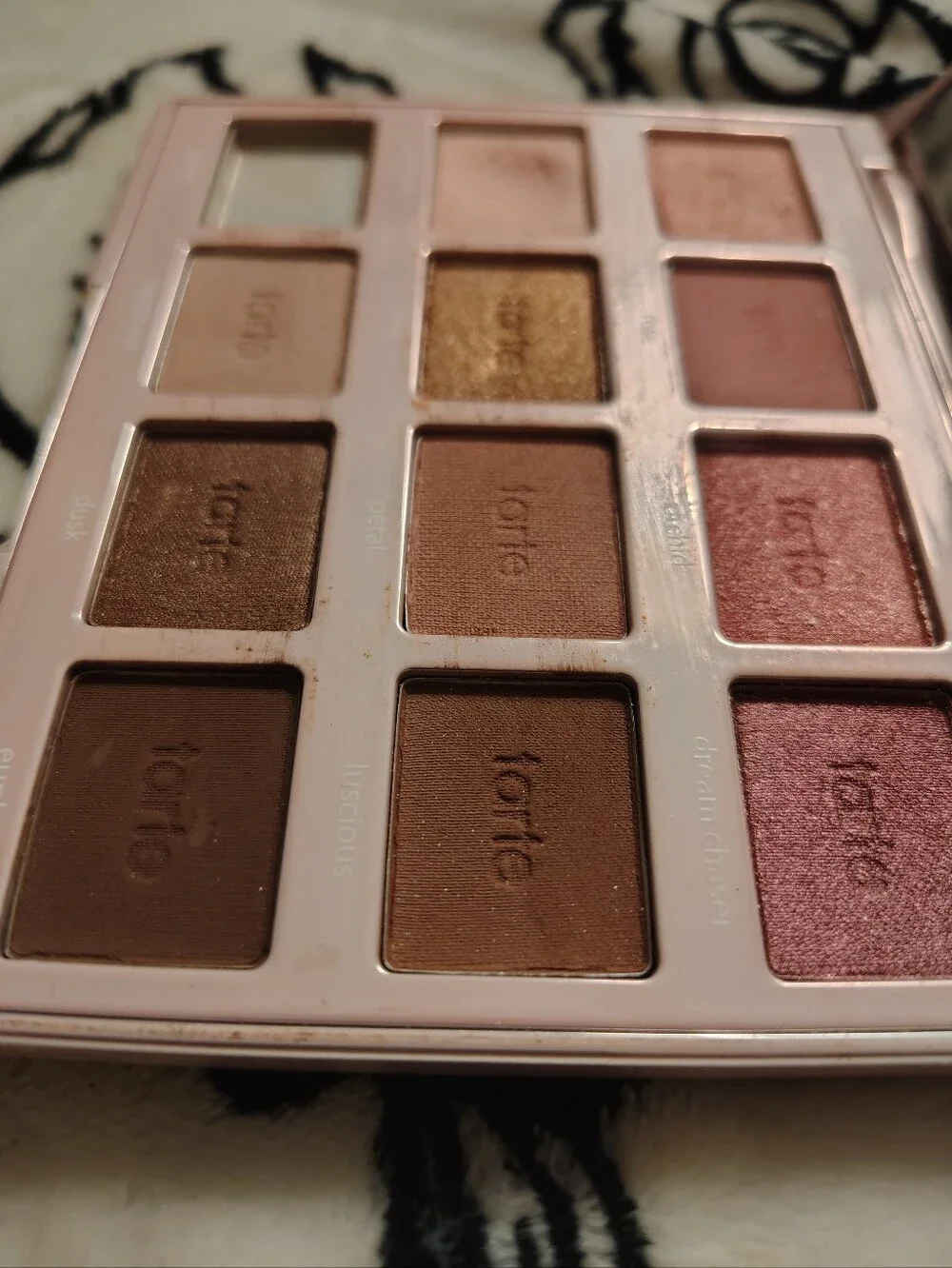 NEW TARTE Tartelette Juicy Amazonian Clay Eyeshadow Palette MSRP $47